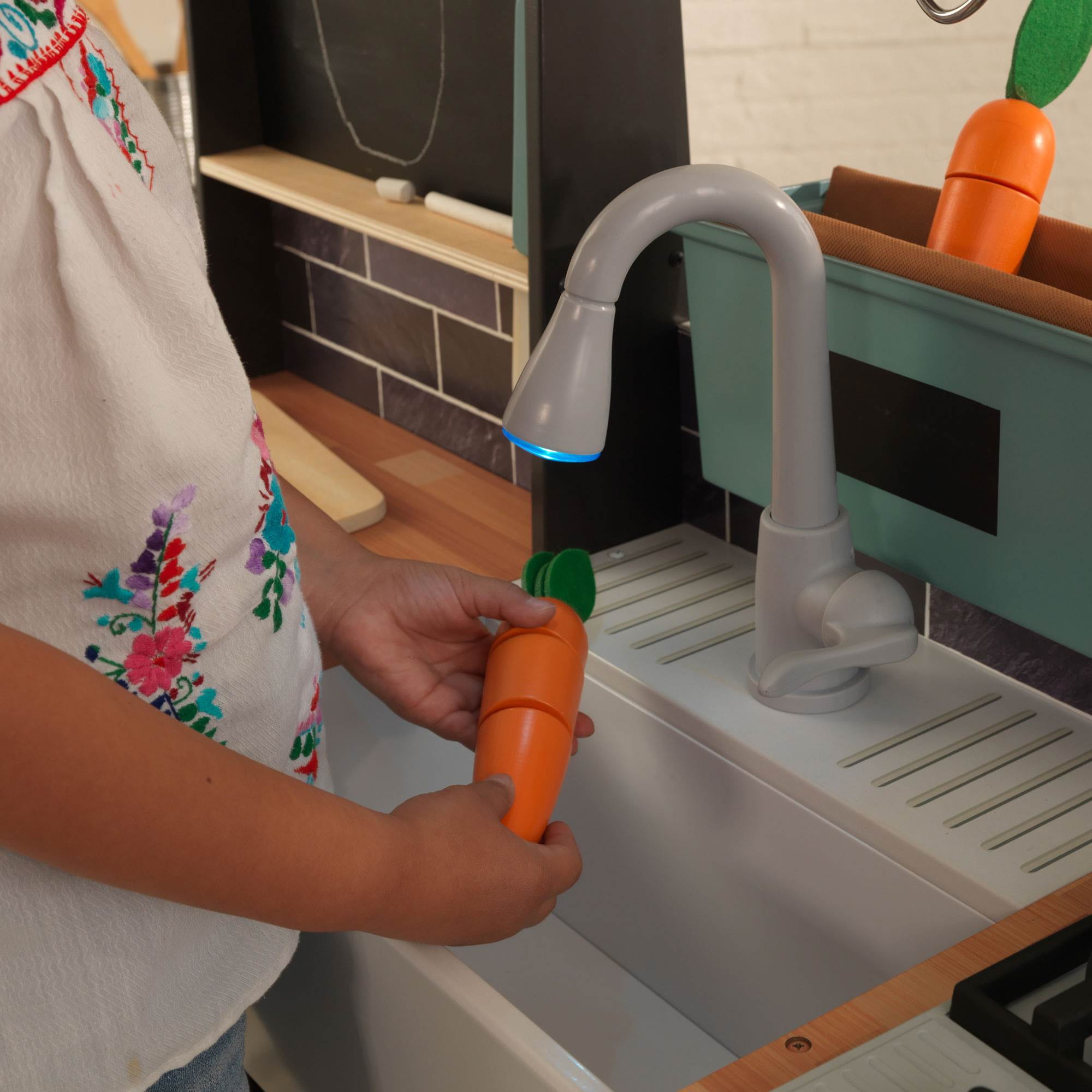 Kidkraft farm to table kitchen canada sale