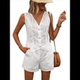 thumbnail image 2 of Conjunto de 2 Piezas con Bordado Floral y Ojales para Mujer, Pantalones Cortos de Verano, Chaleco Abotonado, Elegante e Informal para Vacaciones. L, 2 of 9