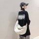 thumbnail image 1 of Bolso bandolera de gran capacidad Wdftyju beige para viaje, 1 of 8