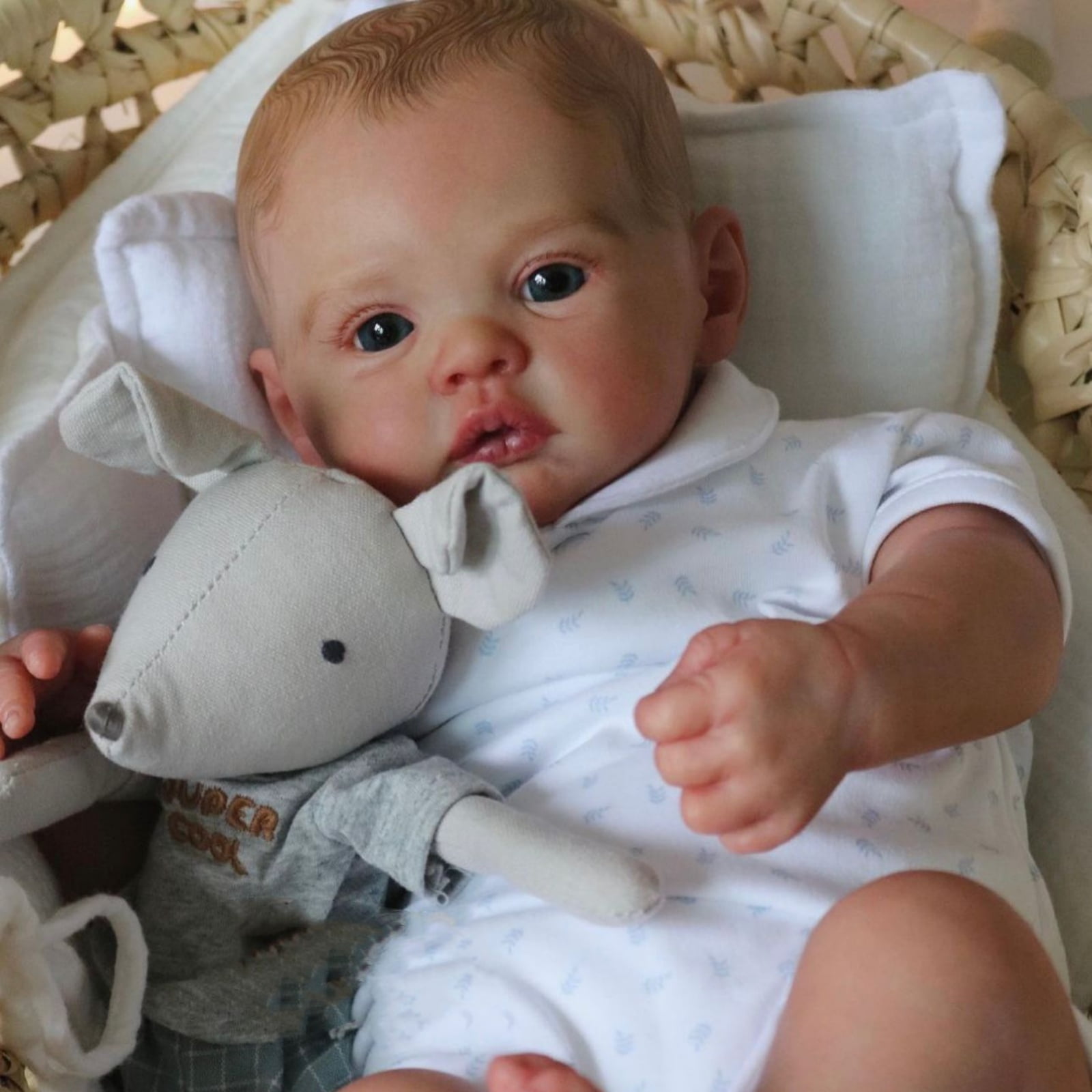 Adorable 18-Inch Reborn Baby Doll - Realistic Details, Handmade Look, Cuddly & Poseable - Perfect for Collectors & Gifts