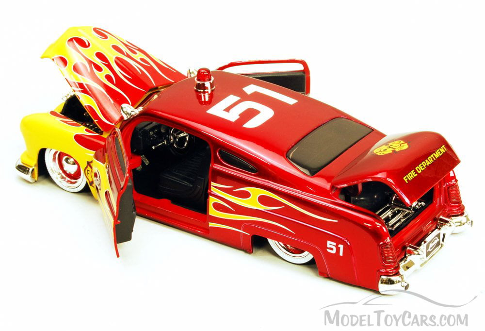 1951 Mercury Fire Department rosso con fiamme gialle in 1:24 Jada Toys 92454 Red 