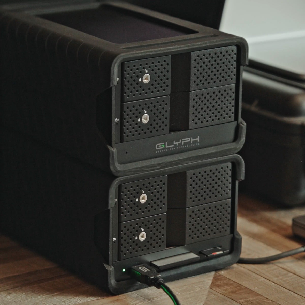 Glyph Technologies Blackbox PRO RAID 16TB (2x8TB) 2-Bay USB-C 3.2 Gen 2 RAID Array, Black