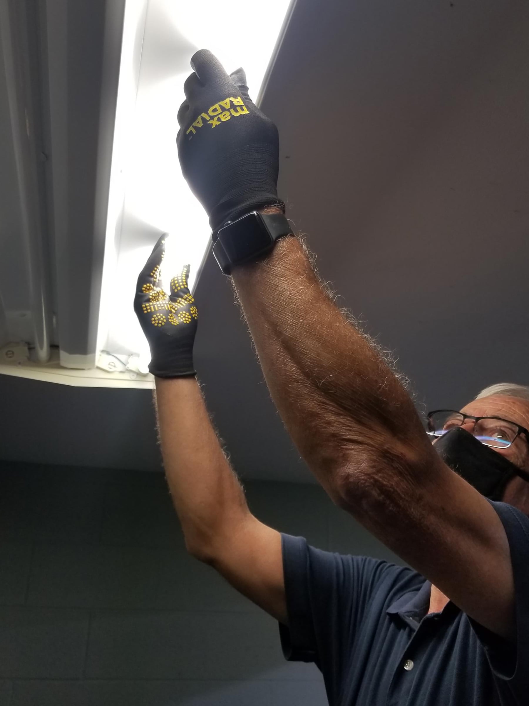 MidWest Gloves & Gear, Unisex, 6 Pack Max Grip™ Hi-Viz Yellow Gripper  Glove, Size SM