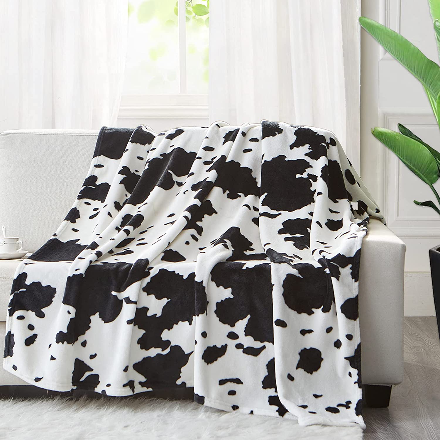 WISH TREE Fleece Cow Print Blanket Black and White Bed Cow Throws