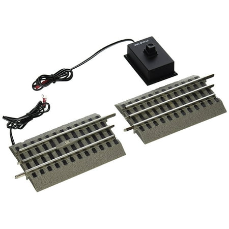 - FasTrack Uncoupling Track, Central magnet is activated by remote control (included) By Lionel