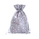 thumbnail image 1 of Yuarrent Bolsa de dulces de Navidad con cordón para galletas, aperitivos, bolsa de embalaje, regalo de fiesta impreso de Navidad, decoraciones de Año Kits de decoración para fiestas Plata mediana Yuarrent HA001673-02, 1 of 1
