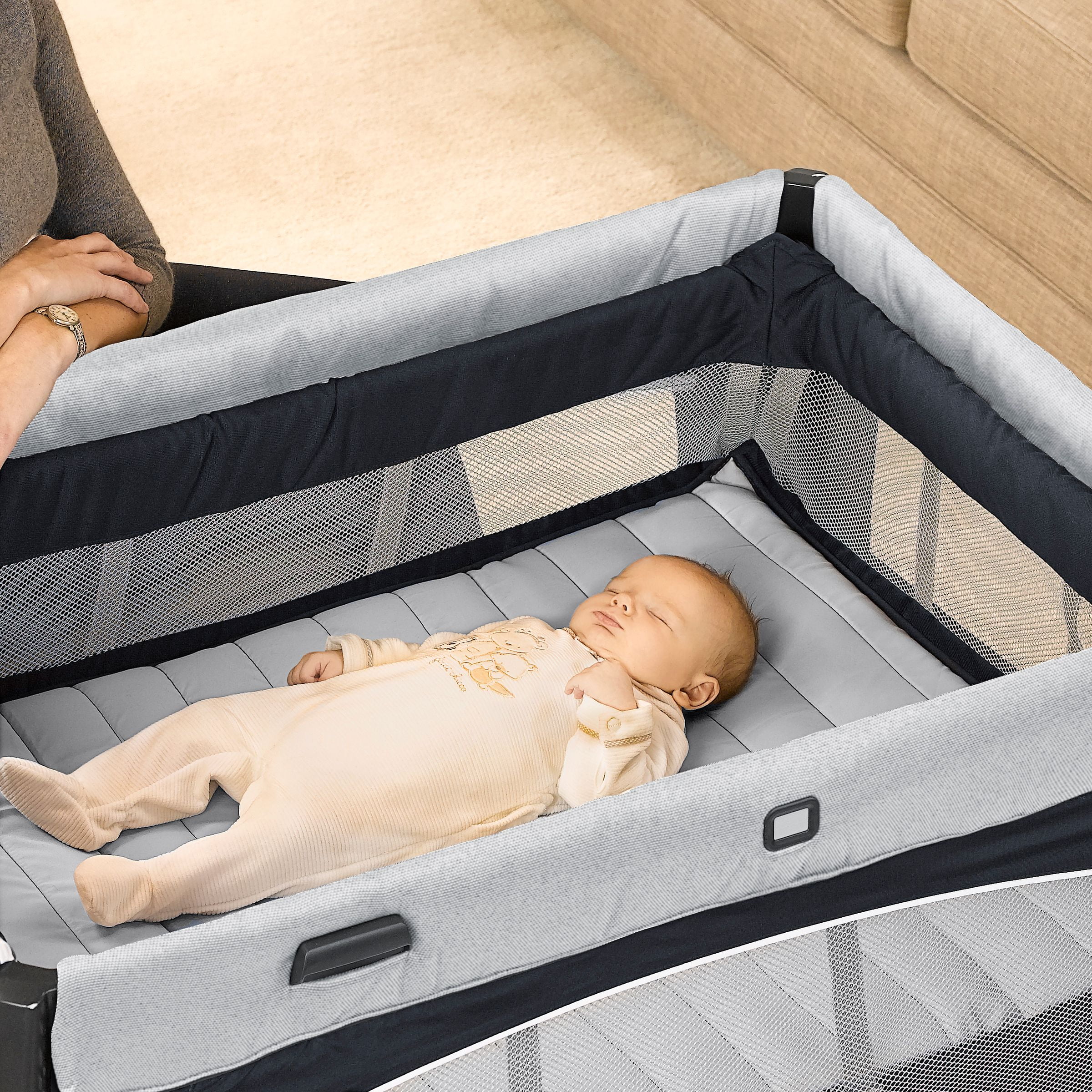 chicco lullaby crib