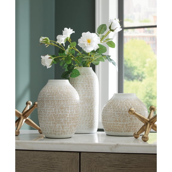 Signature Design by Ashley Vinburn 5-Piece Decorative Accessory Set, Modern Metal Vases and Sculptures, White and Goldtone