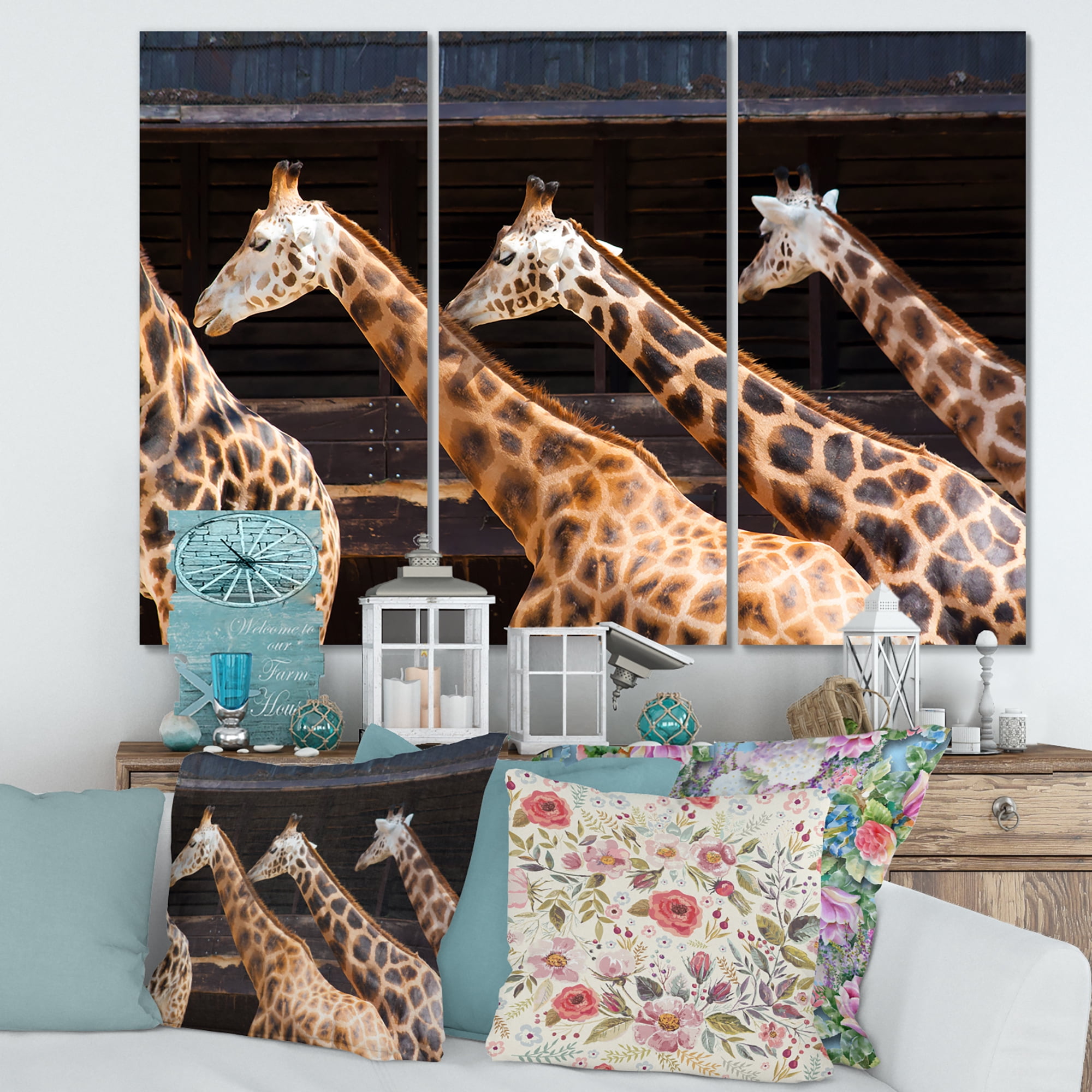 Designart ' Portrait Of Three Giraffes Running ' Farmhouse Canvas Wall Art Print