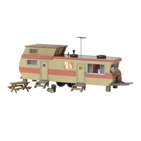 DISC Woodland Scenics Landmark Structures Built--Ready® Double Decker Trailer, HO Scale