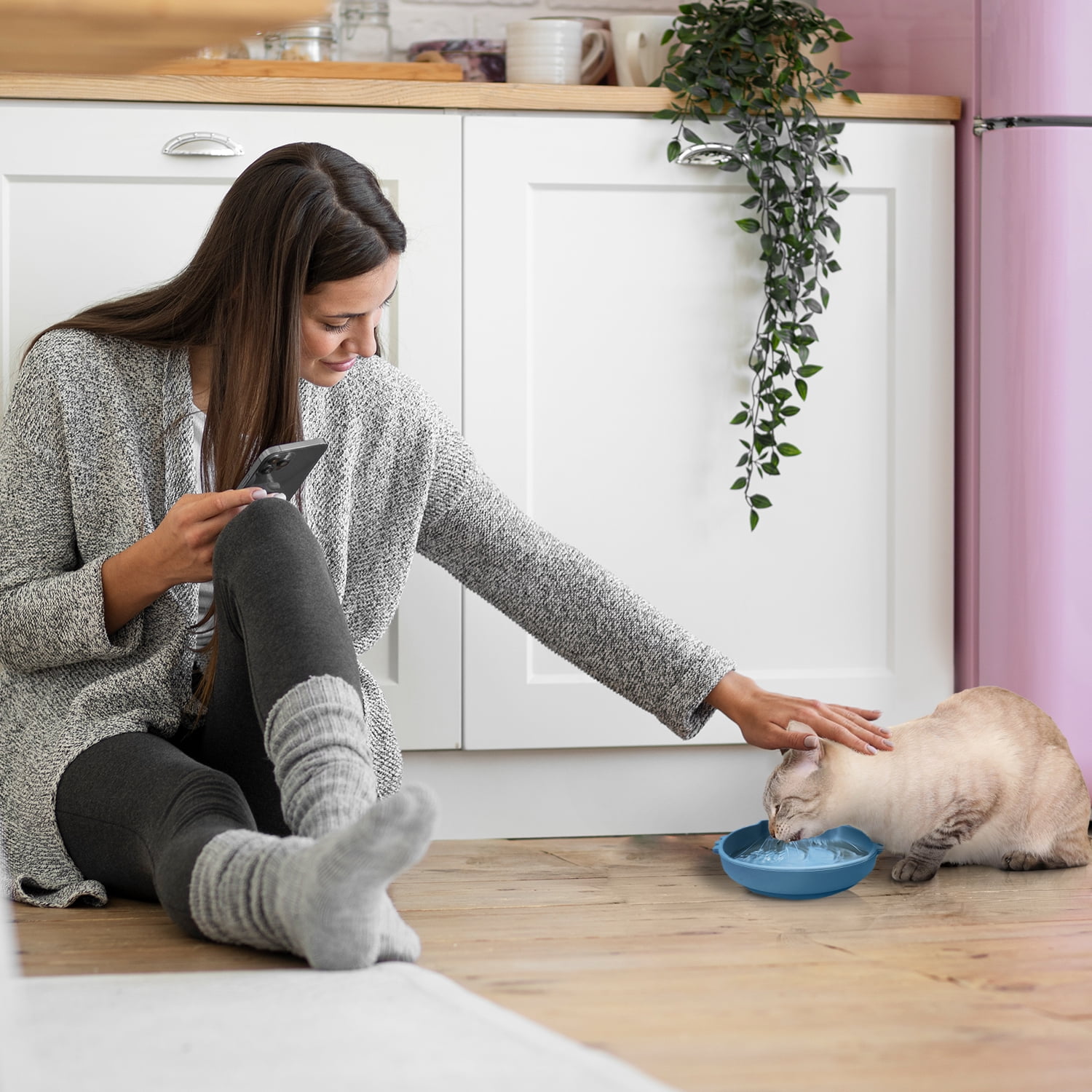 P.T. Supply Co. Blue Cat Shaped Silicone Pet Bowl with Non-Slip Suction Base