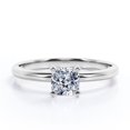 thumbnail image 1 of JeenMata Anillo de Compromiso con Solitario de Moissanita de Talla Cojín de 2 Quilates con Engaste en Garras y Baño de Oro Blanco de 18 K sobre Plata, Certificado, 1 of 7