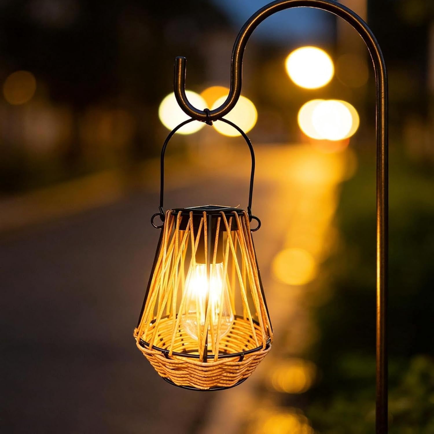 Hanging Solar Lantern Outdoor, IP65 Waterproof Hand-Woven Rattan Pendant Light, Auto On Off Solar Powered Garden Lamp for Yard Lawn Balcony Backyard Camping Decor(k)