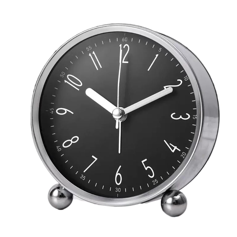 Silent Analog Alarm Clock – No Ticking, Battery Operated With Snooze & Night Light