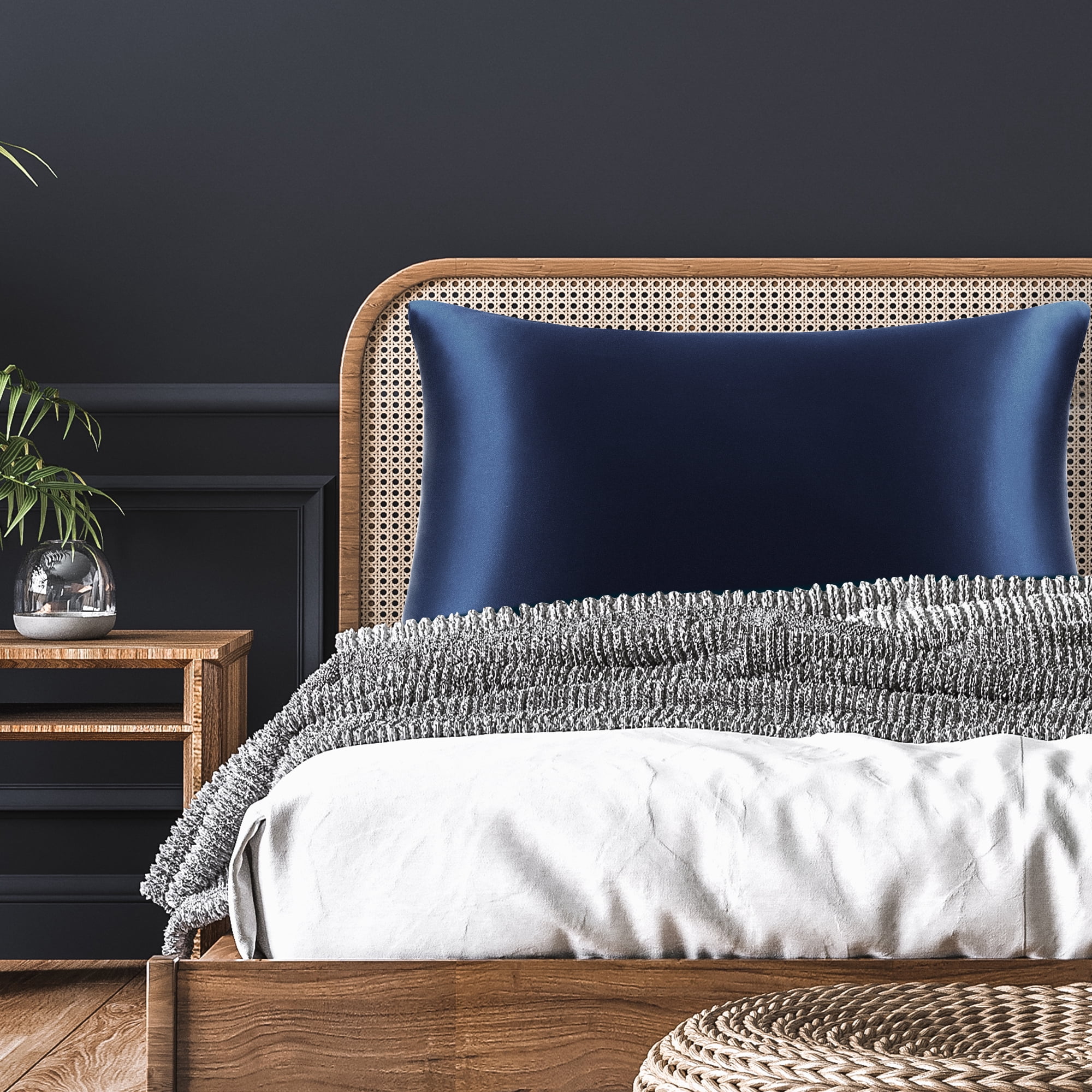 PiccoCasa 1 Pc 19 Momme Silk Pillowcase with Hidden Zipper Standard/Queen Navy Blue