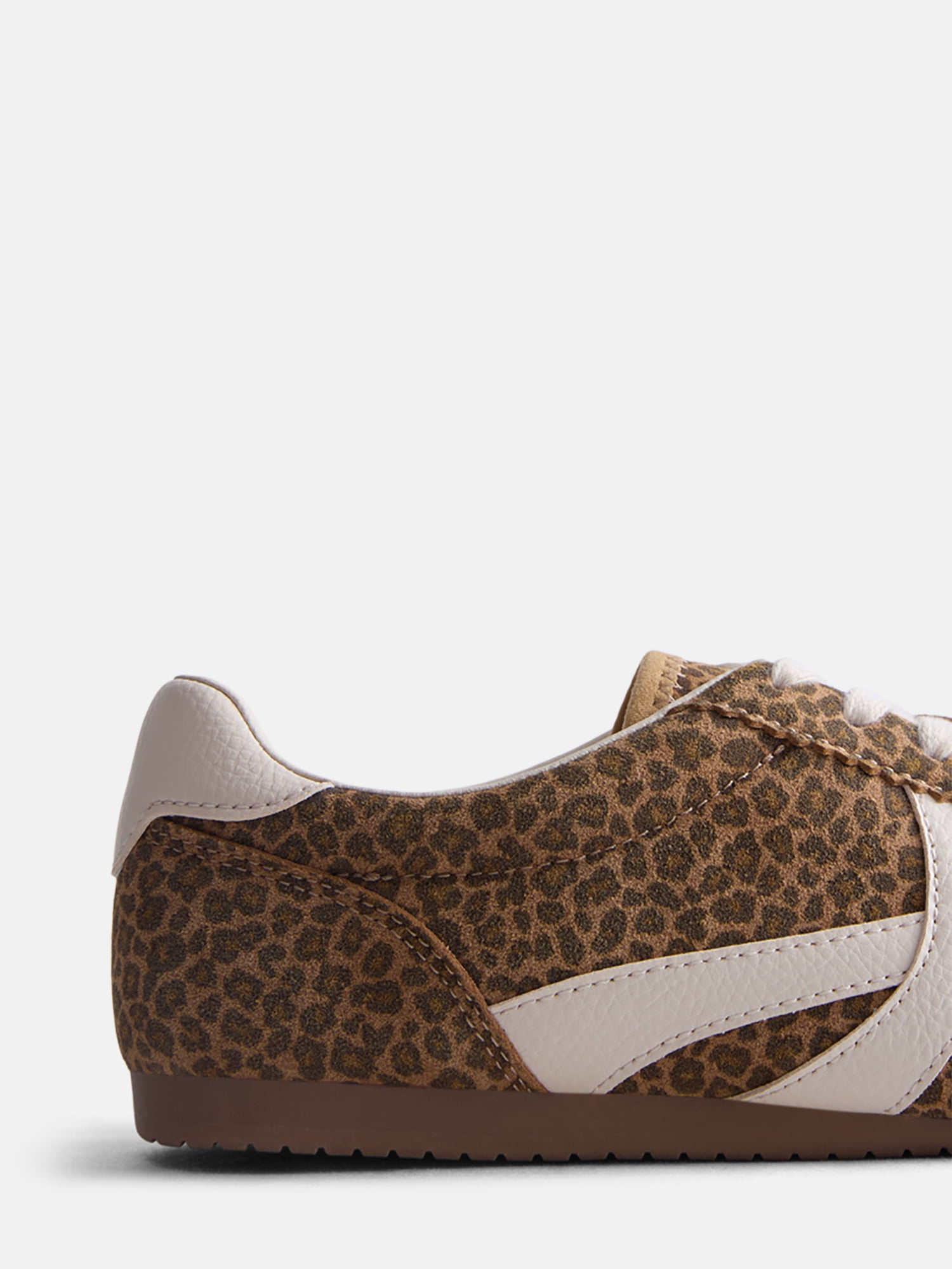 Scenario Women's Lace Up Low Profile Sneakers
