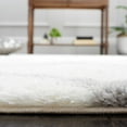 thumbnail image 4 of SAFAVIEH Tahoe Thelma Quatrefoil Shag Area Rug, 6'7" x 6'7" Round, White/Grey, 4 of 8