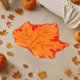 thumbnail image 4 of Alfombras de calabaza para Halloween, tapete con forma de hojas de arce, tapete decorativo para el Día de Acción de Gracias, decoración de Halloween para sala, dormitorio, cocina y baño., 4 of 6