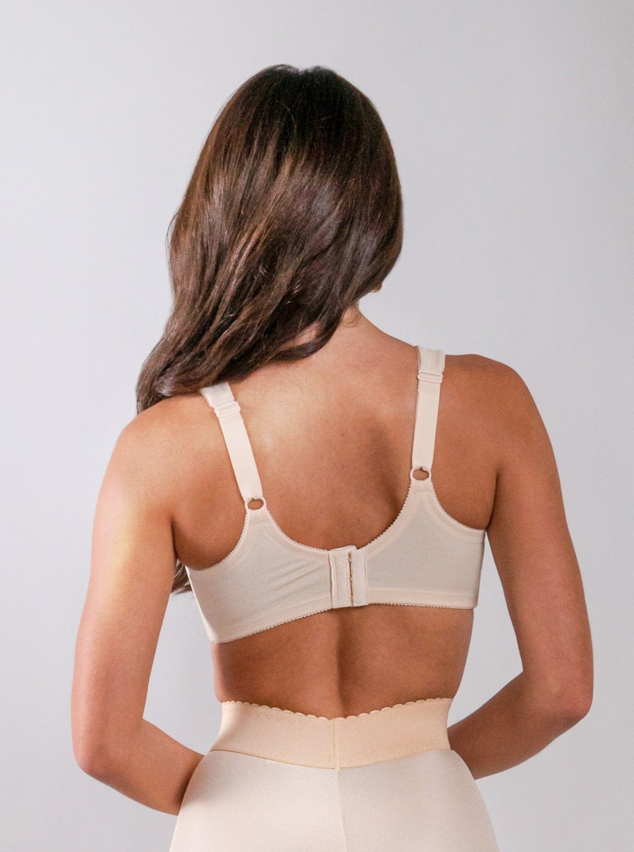 Women's Cortland Intimates 7102 Full Figure Wireless Seamed Cup Bra (Fawn 50D)