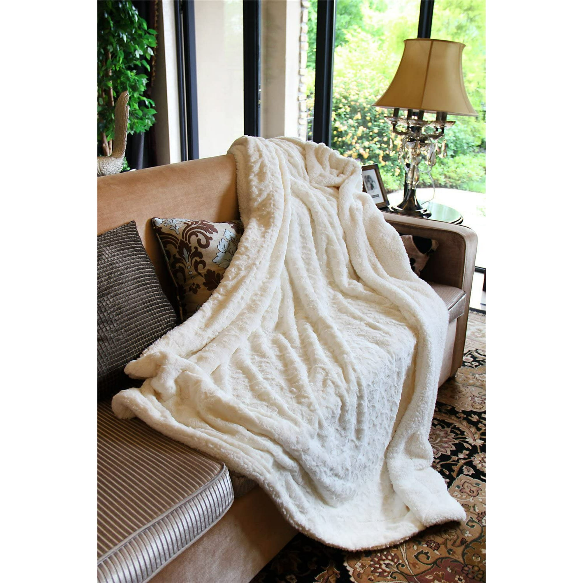Luxe plush throw hotsell