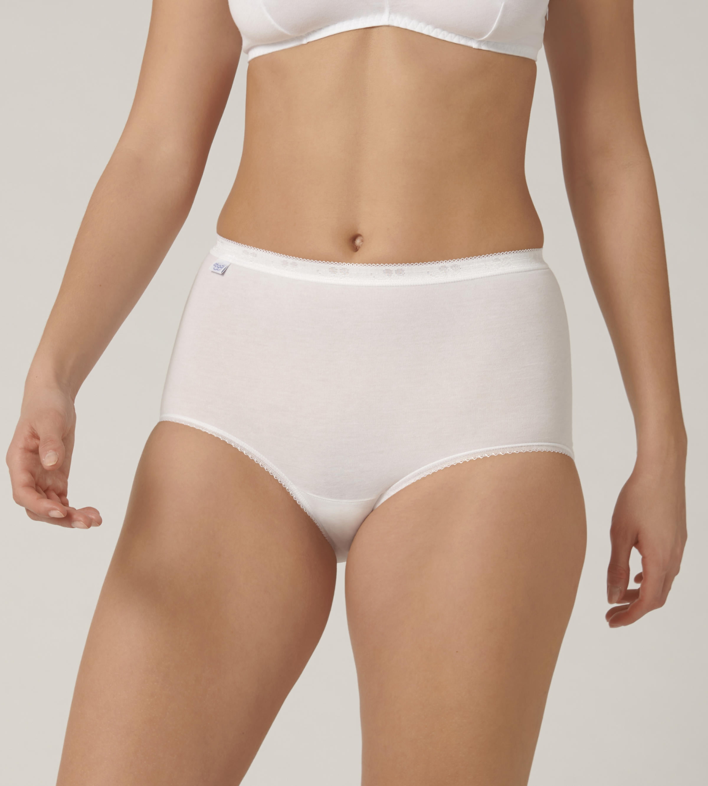 Sloggi High Waisted Control Maxi Lady Seamless Cotton Underwear or Panties  (White, XL, 2 Pack) 
