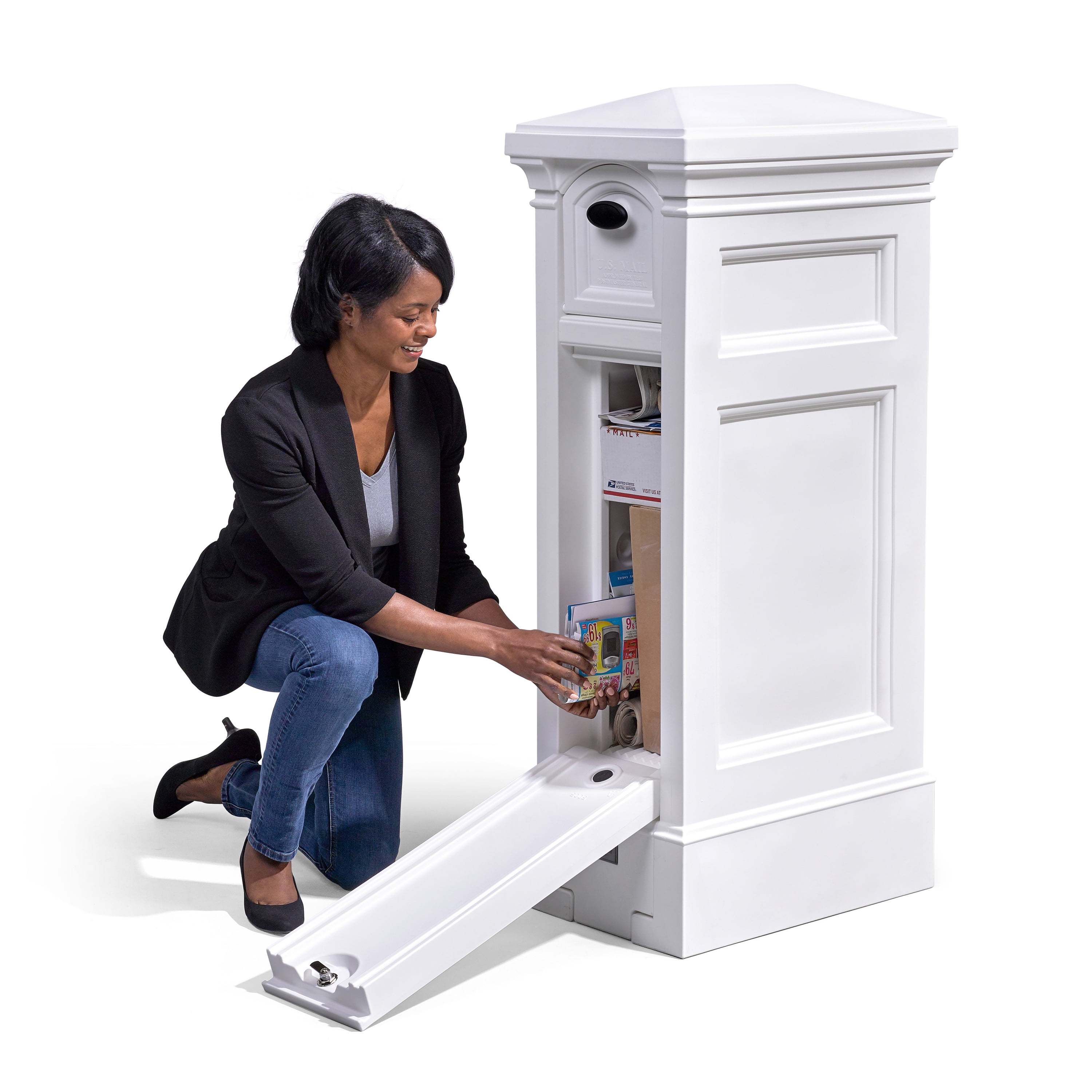 Step2 Atherton Reserve White Lockable Package Storage Mailbox, Plastic