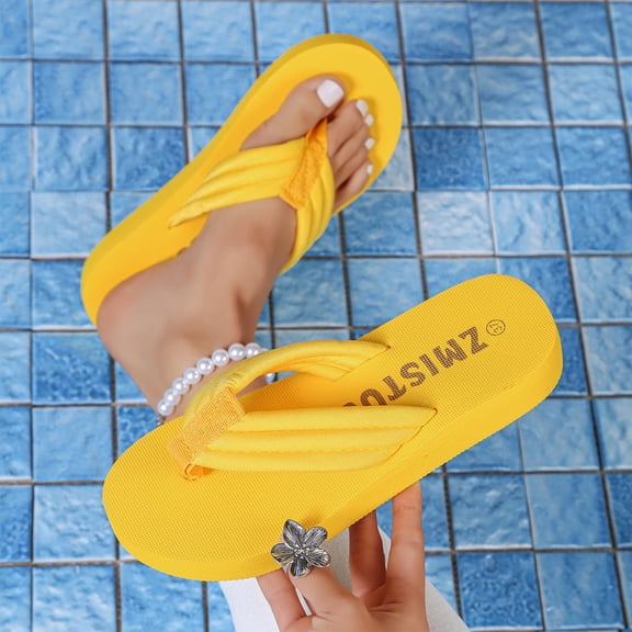 PiGOGI Women's Flip Flops Thick Sole Non-Slip Comfortable Beach Slippers Lightweight Summer Casual Yellow 9.5
