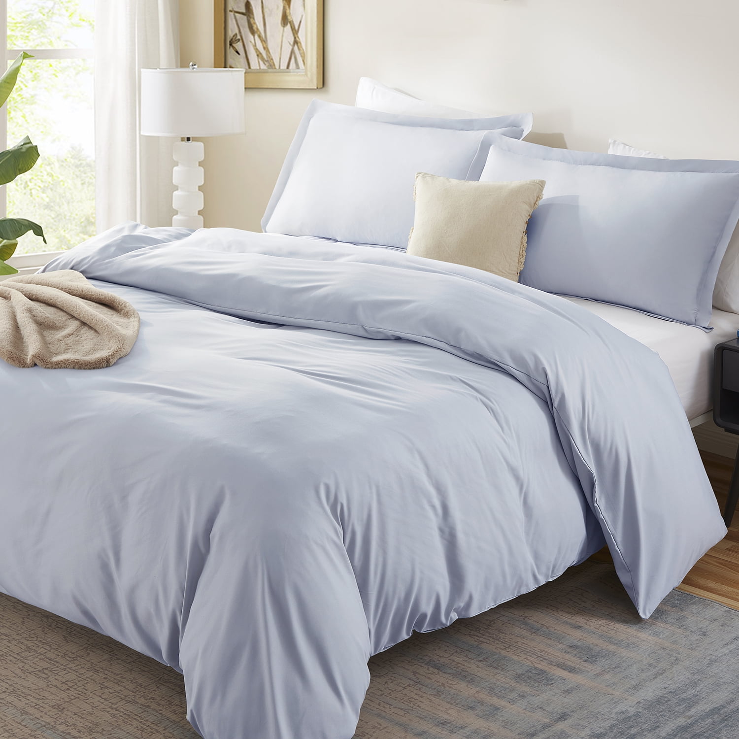 LammaLoe Duvet Cover Queen, Luxury Microfiber 3 Piece Bedding Sets with 2 Pillow Shams, Ice Blue
