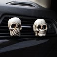 thumbnail image 1 of Clip de ventilación aromático para coche, decoración gótica de resina para Interior de Halloween, 2/3 Uds., 1 of 8