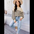thumbnail image 4 of Suéter Holgado de Otoño para Mujer, Moderno Jersey de Punto A Rayas con Mangas Murciélago y Bloques de Color. Camello Rayado M, 4 of 5