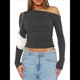 thumbnail image 1 of Blusa Informal de Larga con Cuello y Hombros Descubiertos para Mujer, Ajustada, para Salir, Estilo Y2K Gris Oscuro M, 1 of 7