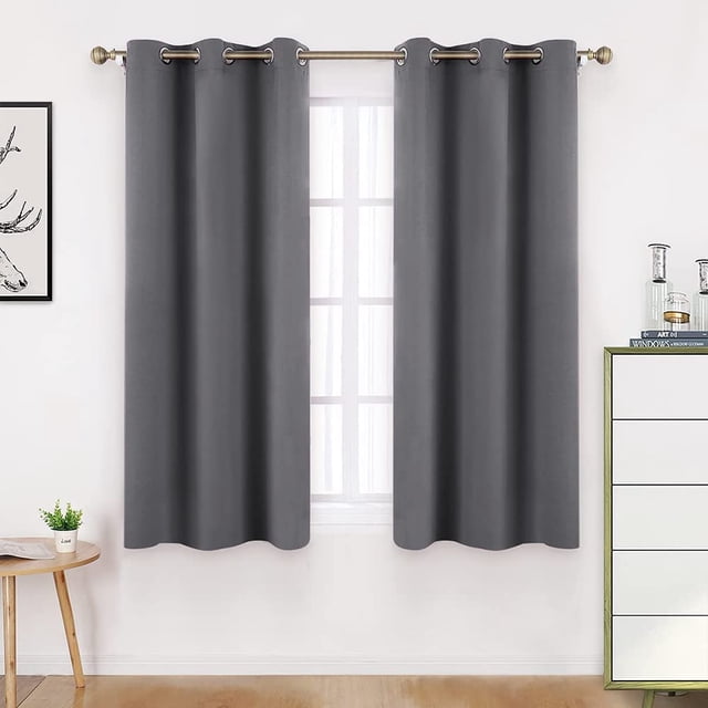 Cortina blackout 1.80m ancho x 1.30m alto en 2 paneles Zantelo Blackout liso