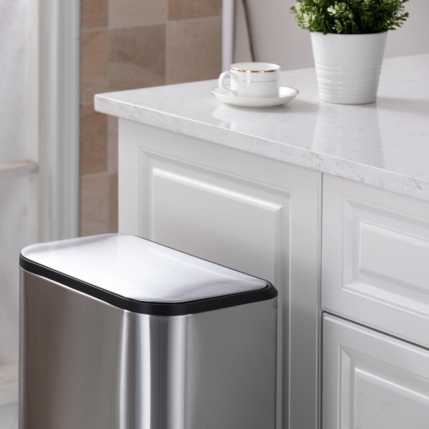 Telyswee 13 Gallon Trash Can, Stainless Steel Garbage Can, Small Rectangular Trash Can with Soft Close Lid Foot Pedal & Inner Bucket for Kitchen Home Office Bedroom Living Room (50 Liter), Silver