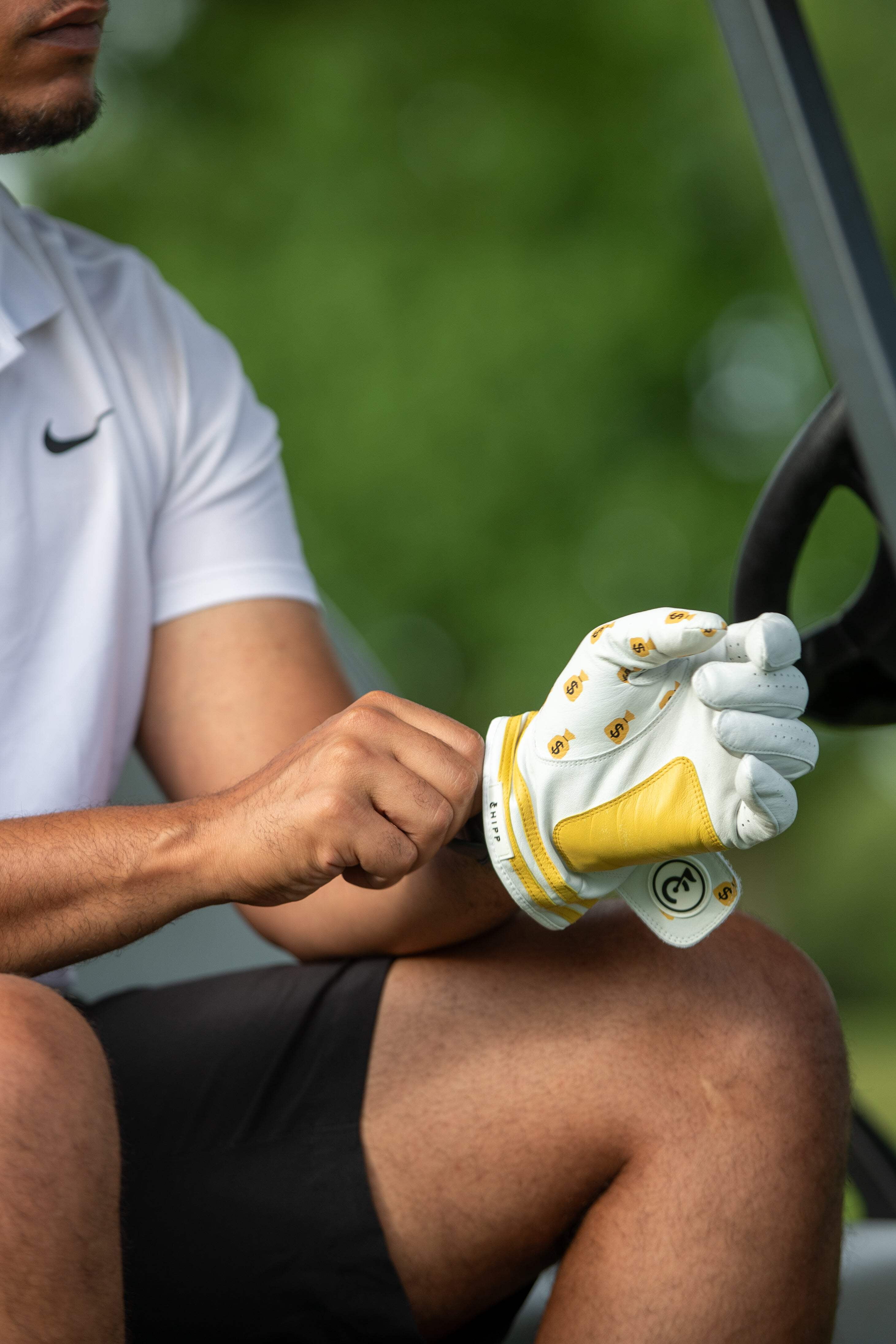 Money Bags Gold Golf Glove | Premium Cabretta Leather & Supportive Palm Pad