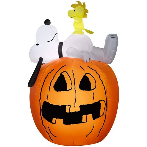 Snoopy Halloween Decorations