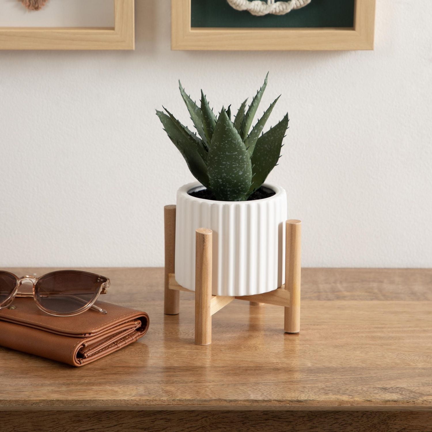 hometrends Parmalee Agave Ribbed White Pot, 9”H x 5.25” W x 5.25” D