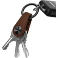 thumbnail image 1 of Mini organizador de llaves KeySmart de piel para 5 llaves y llavero, 1 of 7
