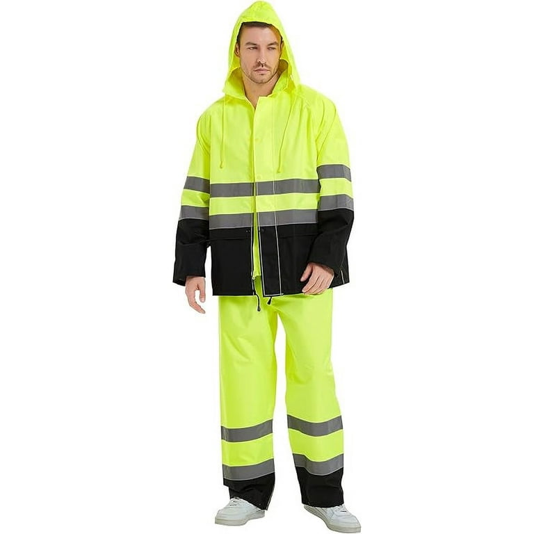 Waterproof heavy duty rain suit To Keep You Warm and Safe 