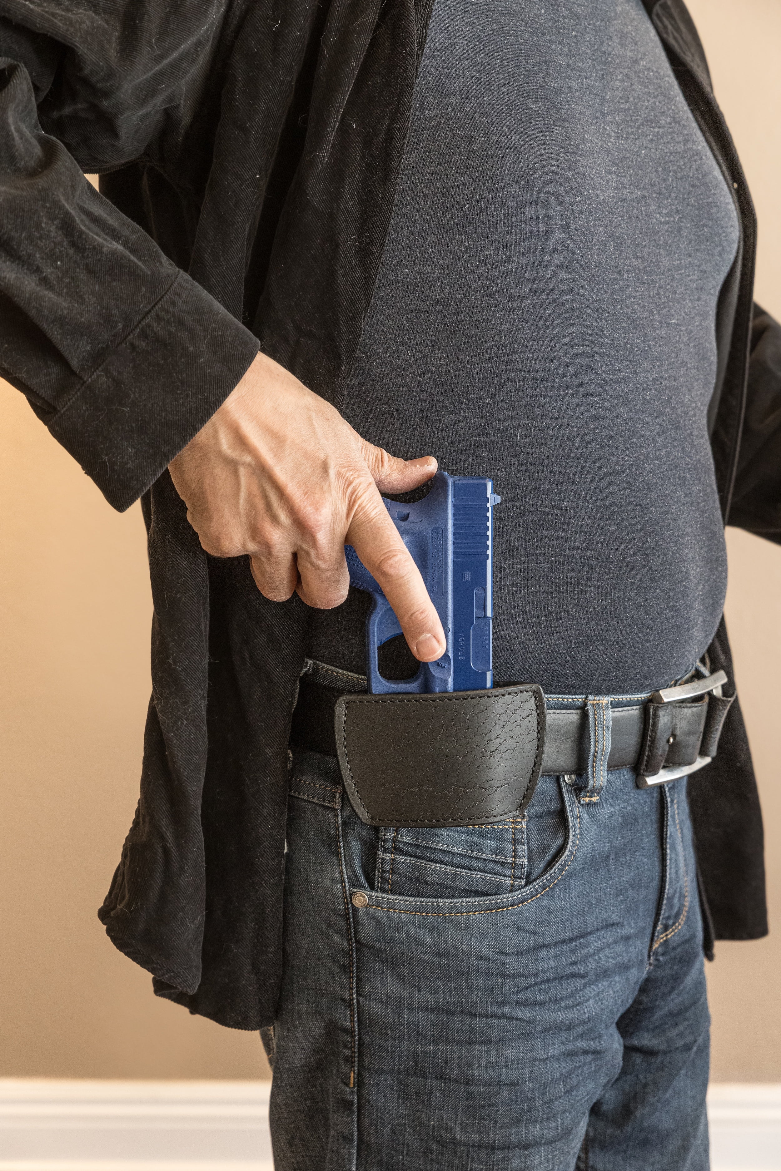 Saddle Mate Leather Universal Gun Holster, Black, for Large Frame Pistols, Ambidextrous