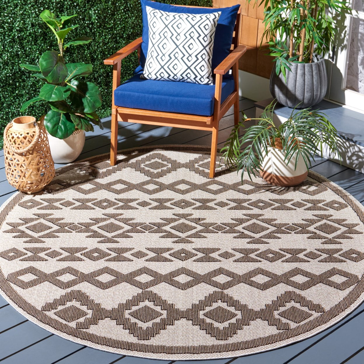 SAFAVIEH Global Caitriona Diamond Indoor/Outdoor Area Rug, Beige/Dark Beig, 8' x 10'