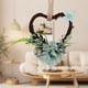 thumbnail image 4 of Guirnalda de ratán en forma de corazón con flores artificiales para colgar en la pared, ideal para bodas, puertas y sillas. Decoración para el hogar.,Wsvlmg, 4 of 8