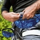 thumbnail image 5 of Cinturón Deportivo Con Botella De Agua Plegable, Soporte Ajustable Para Teléfono, Ideal Para Correr, Entrenar En El Gimnasio Y Actividades Al Aire Libre. Almacenamiento Seguro., 5 of 9
