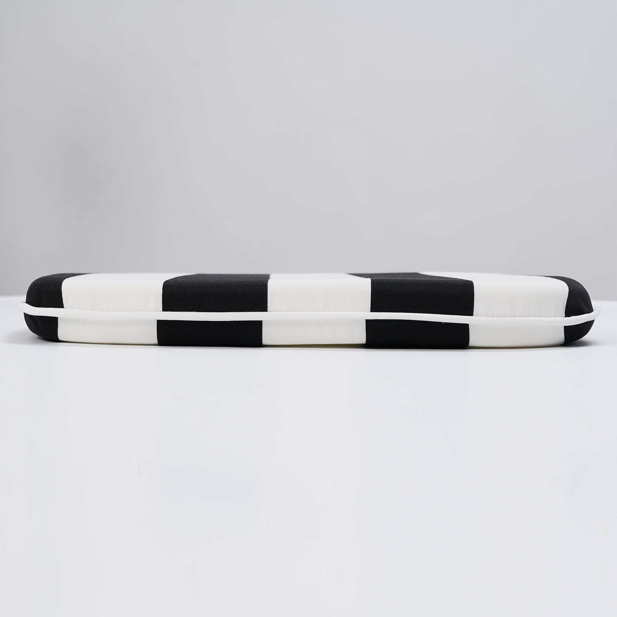 Outdoor Patio Chair Cushions Set of 4, Water-Repellent U-Shape Thick Foam Seat Cushions with Ties, 17"x16"x2" All-Weather Cushions for Garden Patio & Dining Chairs, Black White Striped