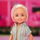thumbnail image 4 of Muñecas coleccionables Barbie The Movie Chelsea, paquete de 4 con Ken, 4 of 6