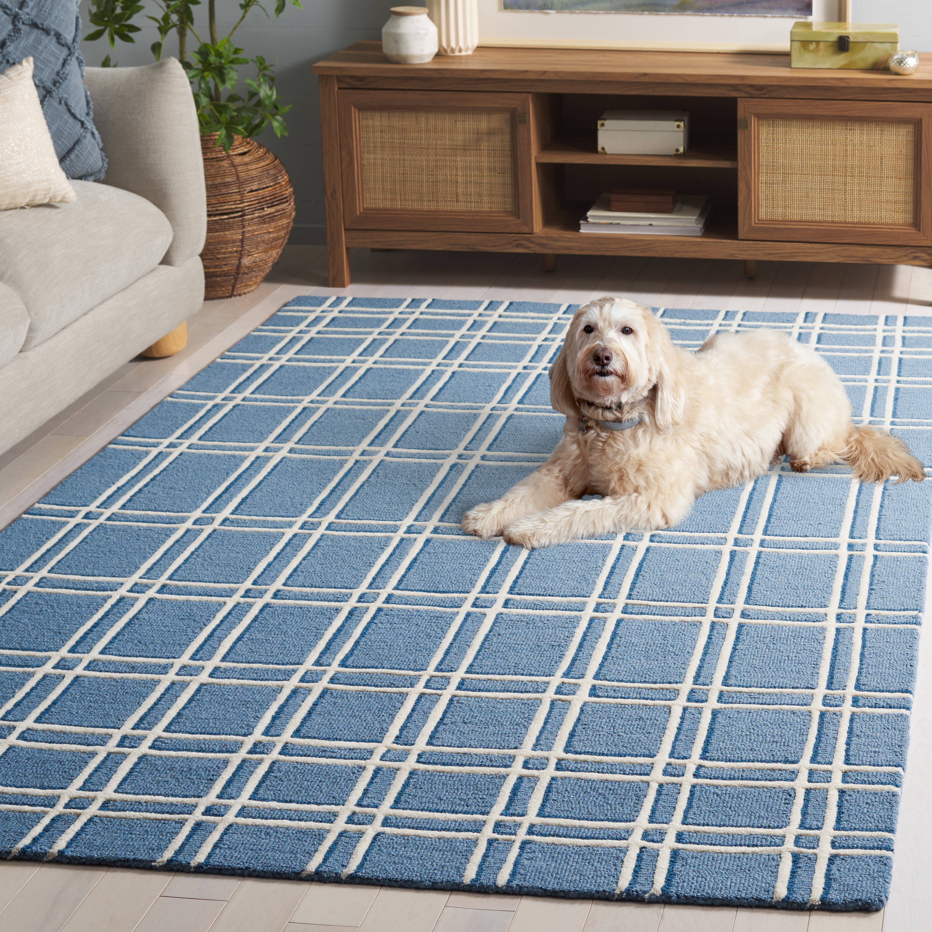 Safavieh Genre Darien Geometric Area Rug, Blue/Ivory, 9' x 12'
