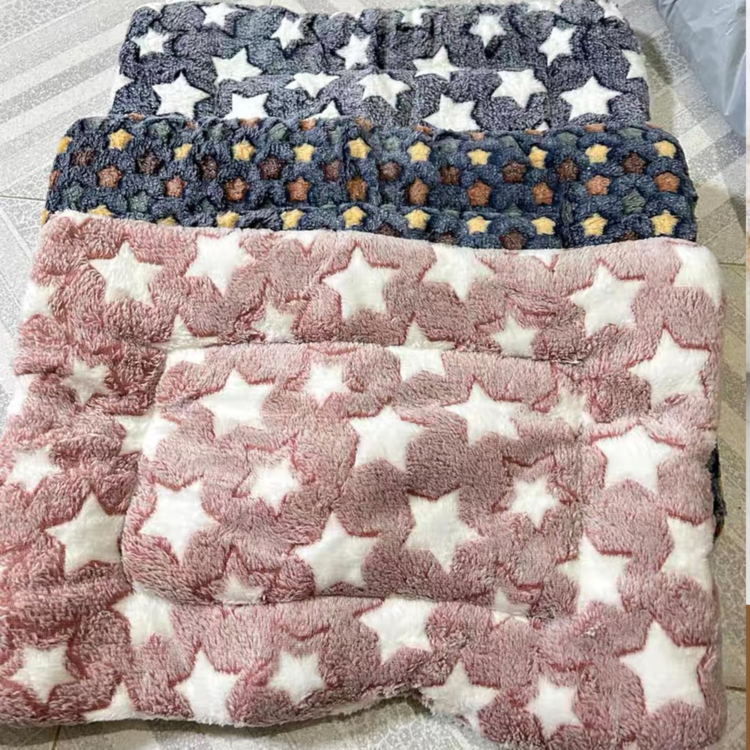 Cozy Calming Cat Blanket Dog Blanket: 5 Sizes Flannel Cloth Self Warming Cat Mat, Ultra Soft Pet Beds for Small Medium Large Pet Dogs, Reversible Fleece Dog Crate Kennel Mat Cat Bed Liner (B, XL)