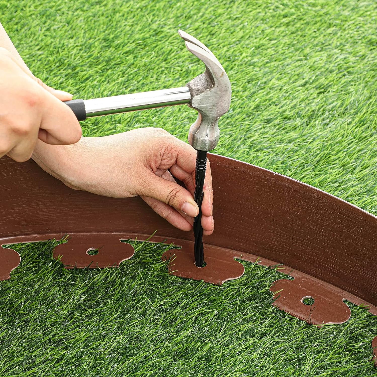 33 FT Landscape Edging 4 Inch Tall Garden Border with 30 Anchoring Spikes for Yard Lawn Flower Beds