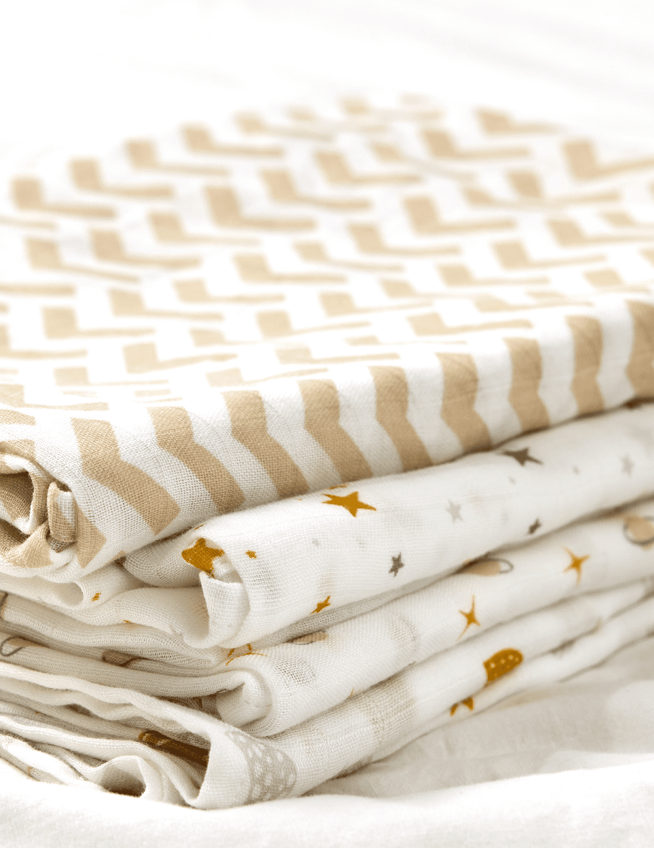 Momcozy Muslin Swaddle Blankets, 4 Pack, Breathable 2-Layer Gauze Large 47'' x 47'' Baby Swaddling Receiving Blanket Wraps for Newborn Boys Girls