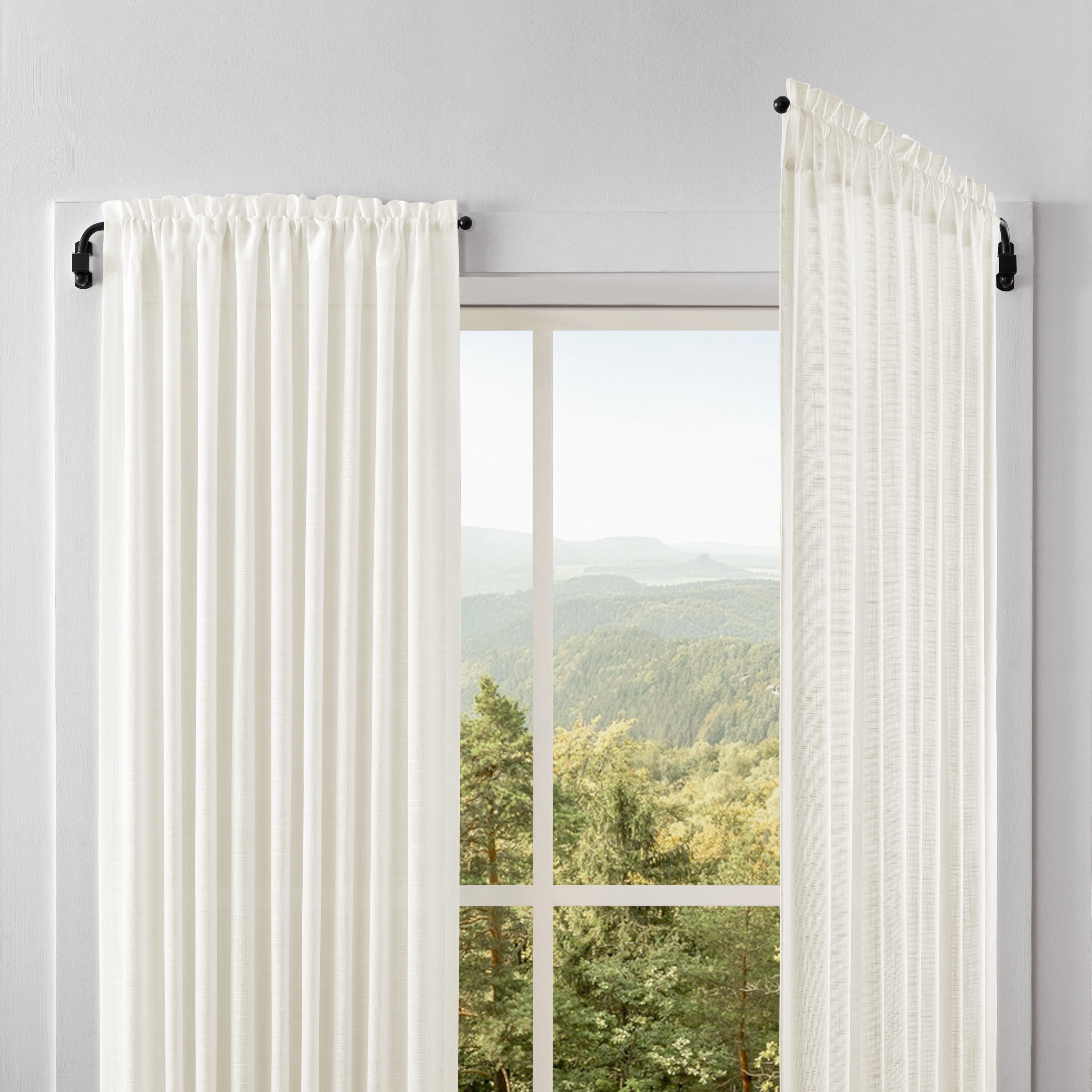 Beruichy  2 Pcs Swing Arm Curtain Rods,1/2 in Adjustable Metal Rods with Ball Finials,Hardware Include,Matte Black,21-35 in