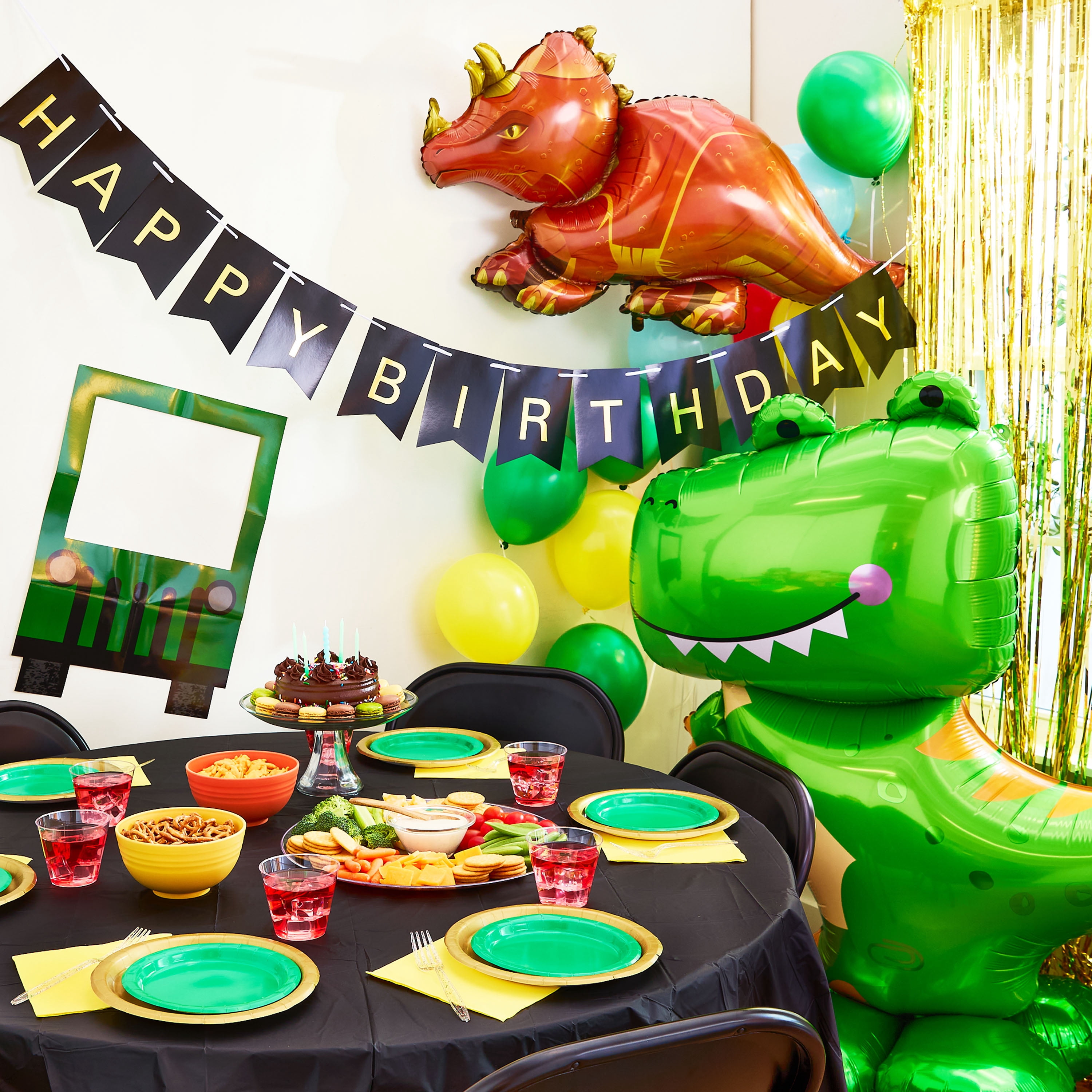 1CT 84IN Black Round Plastic Table Cover by Way To Celebrate